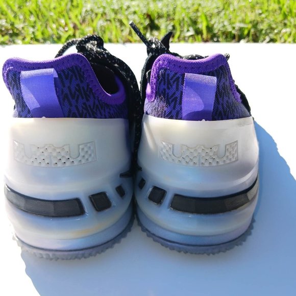 Nike LeBron XVIII NRG GS Size 4Y Black Bright Crimson Youth Woman Kids - Picture 5 of 16